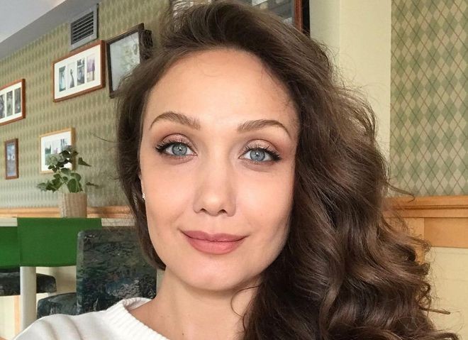 Евгения Власова прокомментировала возвращение в шоу-бизнес