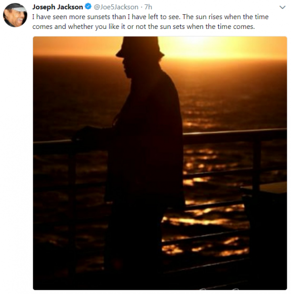 Умирающий отец Майкла Джексона написал последнее сообщение в Twitter