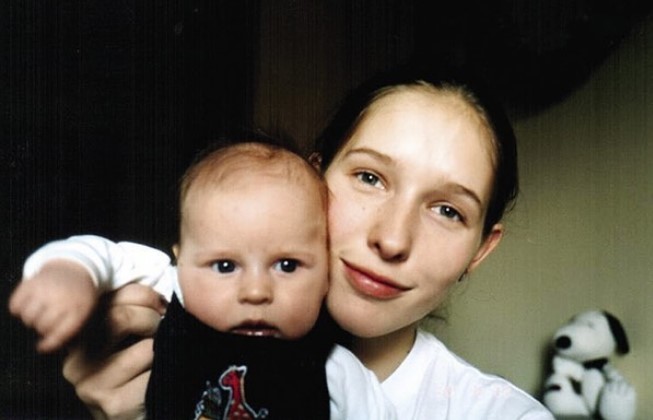 Катя Осадчая поделилась архивным фото старшего сына 16-летней давности
