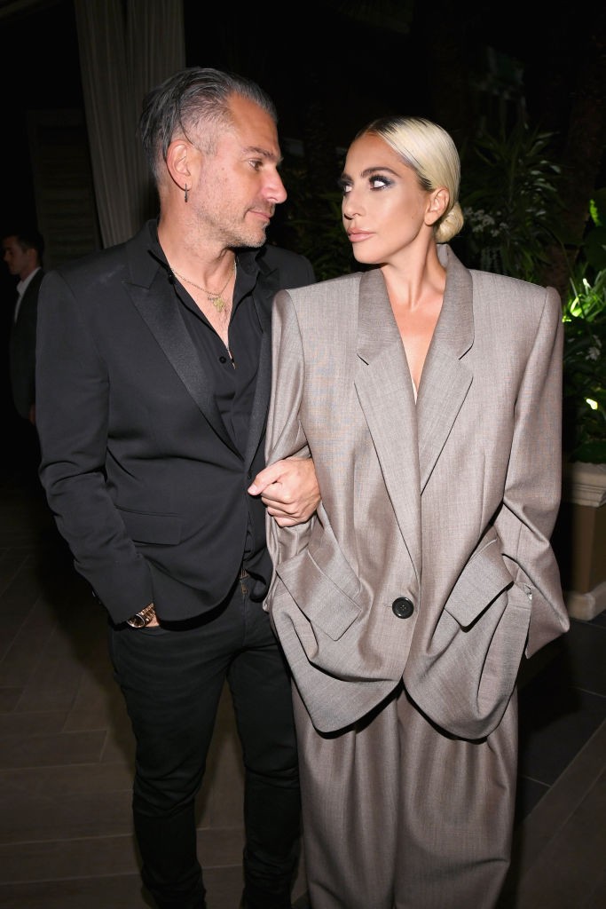 Это официально: Леди Гага разорвала помолвку с Кристианом Карино