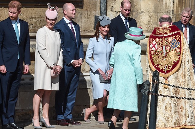 Принц Гарри рассмешил принца Уильяма и Кейт Миддлтон во время пасхальной службы 
