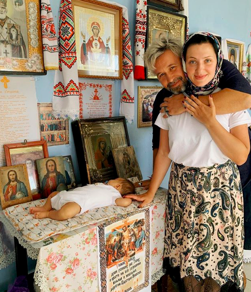 Сергей и Снежана Бабкины покрестили младшего сына