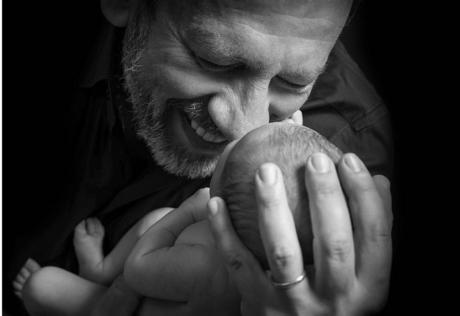 Лилия Подкопаева опубликовала снимок с новорожденной дочерью
