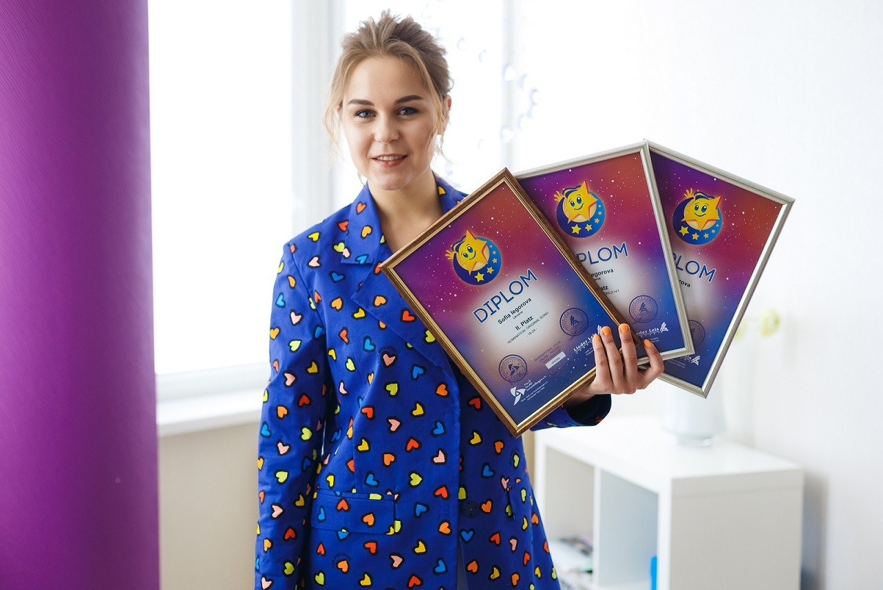 Украинская певица София Егорова завоевала сразу три призовых места на конкурсе в Германии