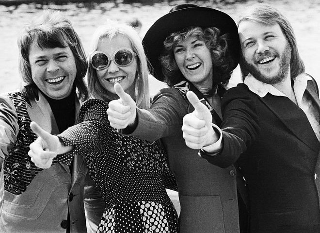 ABBA показала аватары, которые выйдут вместо них на сцену