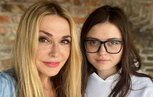 Ольга Сумська показала рідкісне фото своєї красуні-дочки