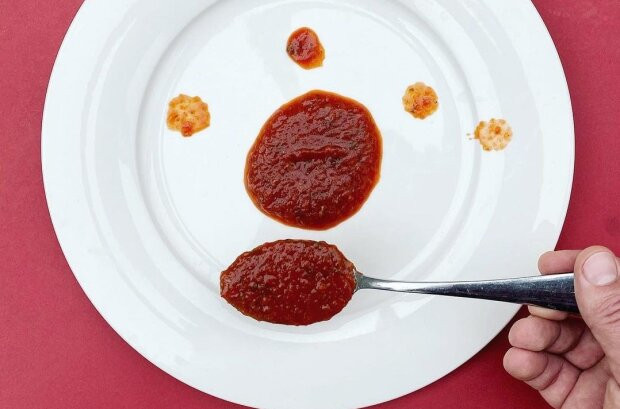 Ароматний соус Неаполітано від Вови Ярославського: після однієї ложечки кетчупу більше не захочеться