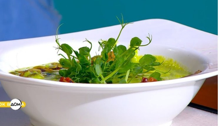 Поживний і корисний суп із зеленого горошку з беконом: покроковий рецепт