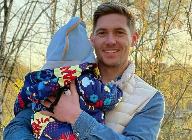  Остапчук запостив відео з пологового будинку з новонародженим сином