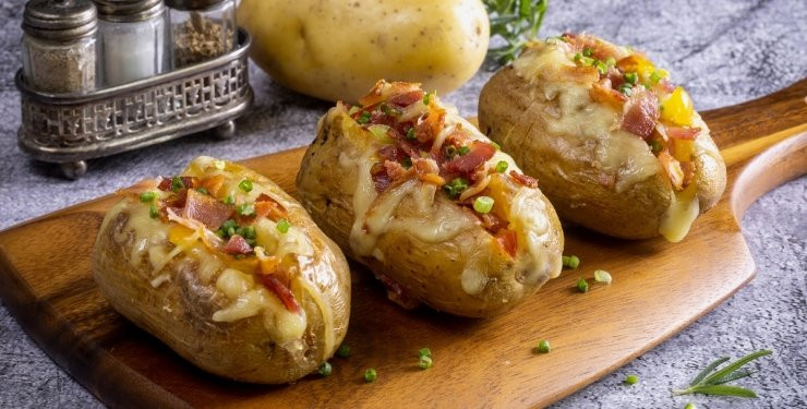 Рецепт картоплі зі смачною начинкою