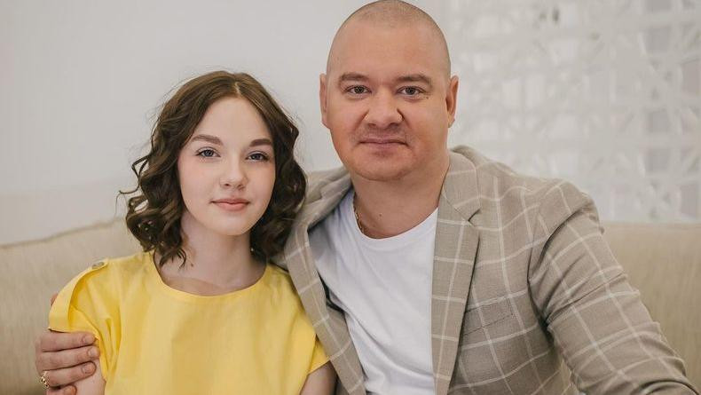  15-річна дочка Євгена Кошового стала моделлю бренду одягу