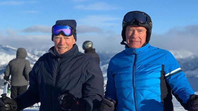 Шварценеґґер привітав Іствуда з нагоди 93-річчя спільним фото на лижах