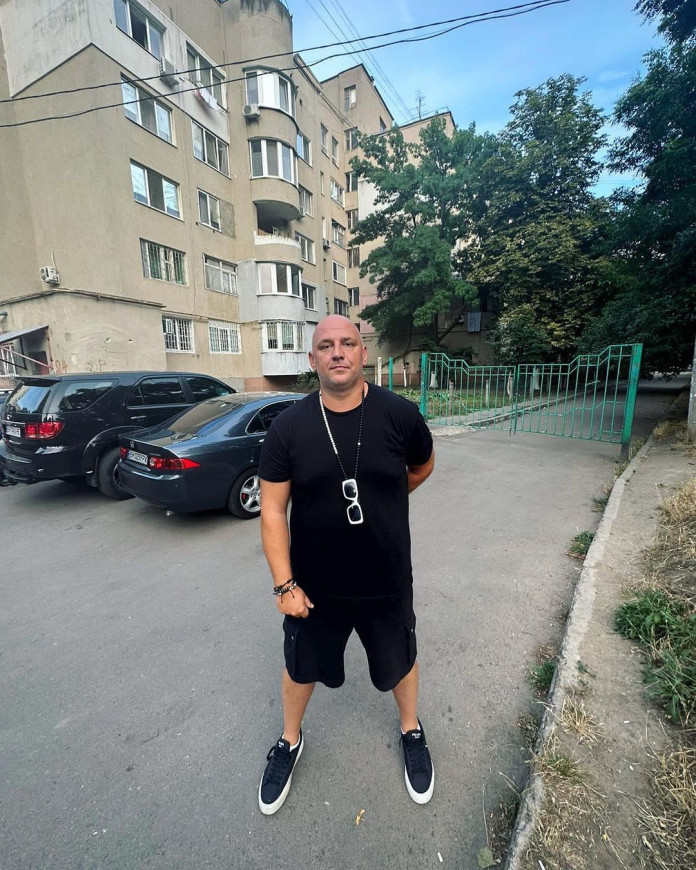  Потап опинився в Одесі під час ракетного обстрілу і показався на вулицях міста 