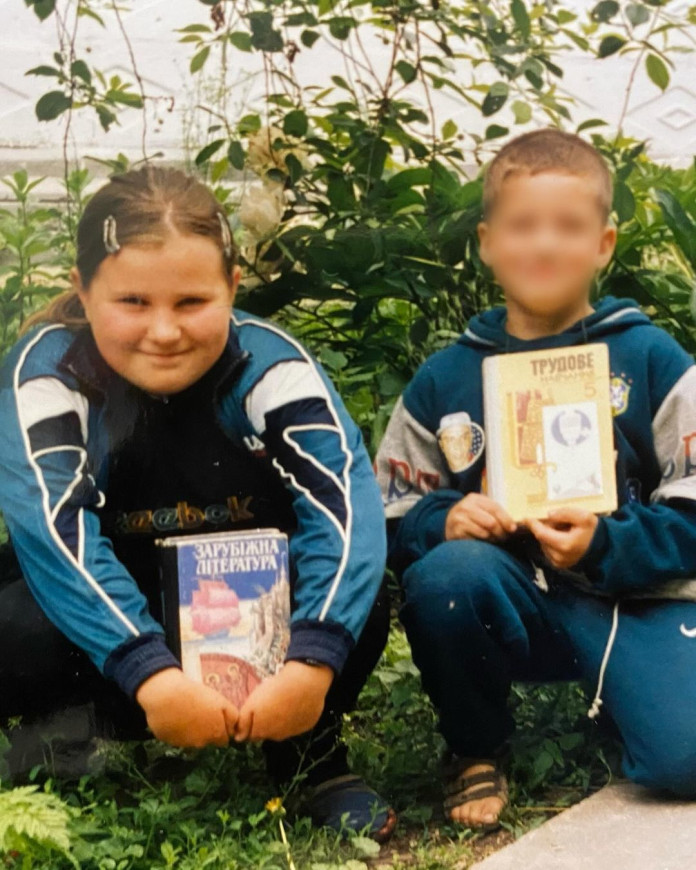  alyona alyona розповіла, як в дитинстві батьки її булили через зайву вагу 